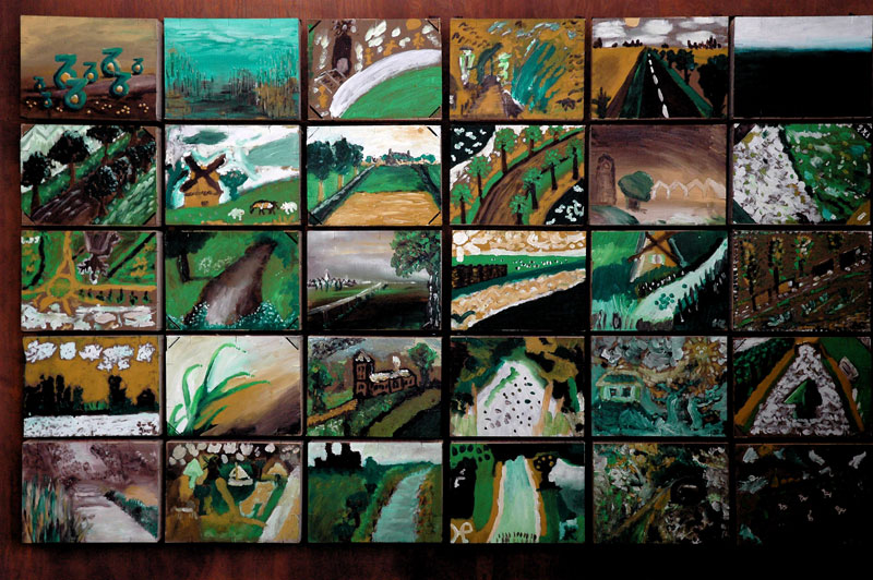 Paneel 30 schilderijen thema landschap o.b.v. Cast-Art voor musicalproject Kromme Jongens door Dario Fo